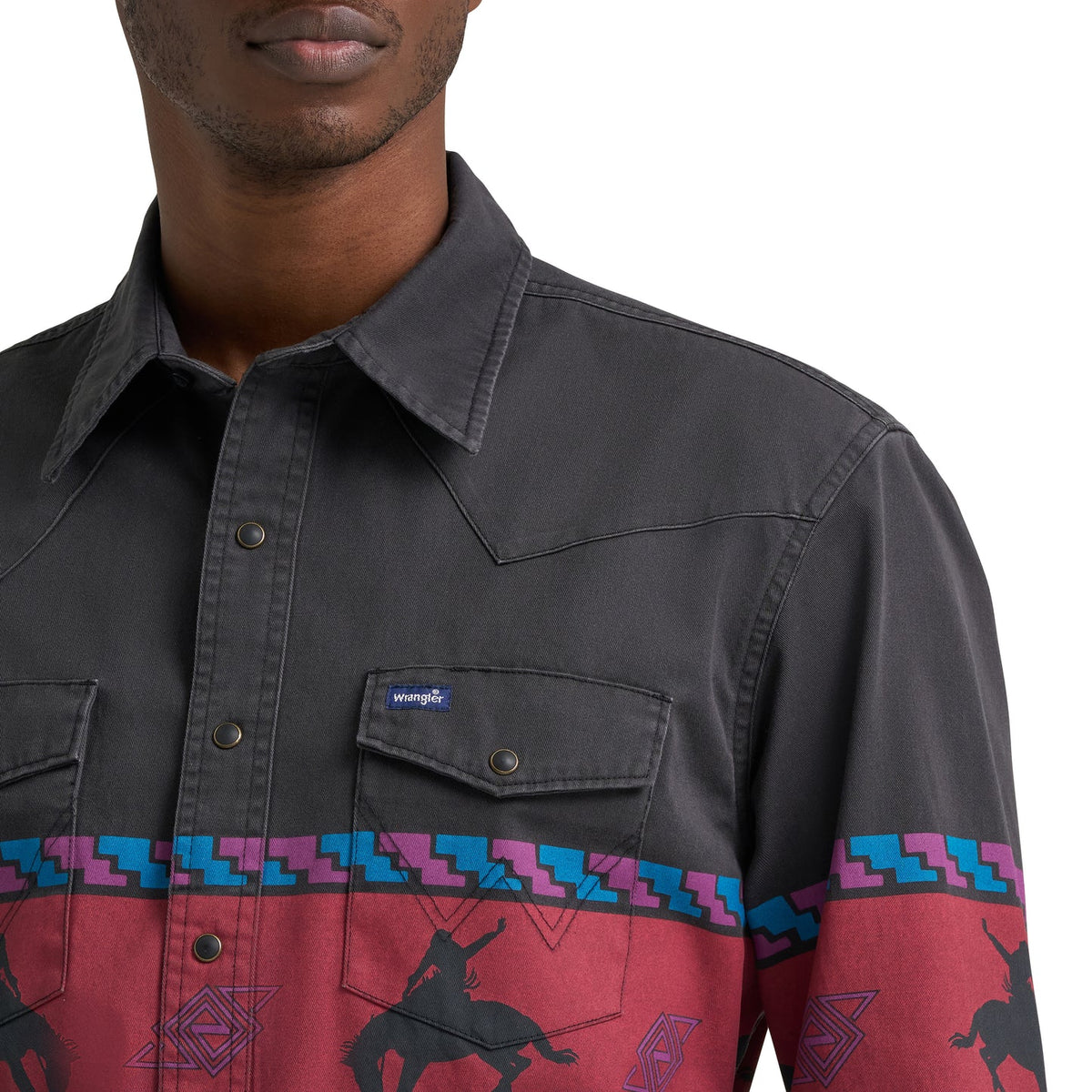 Wrangler Men's Vintage Inspired Black Border Print Snap Longsleeve Shirt 🤠