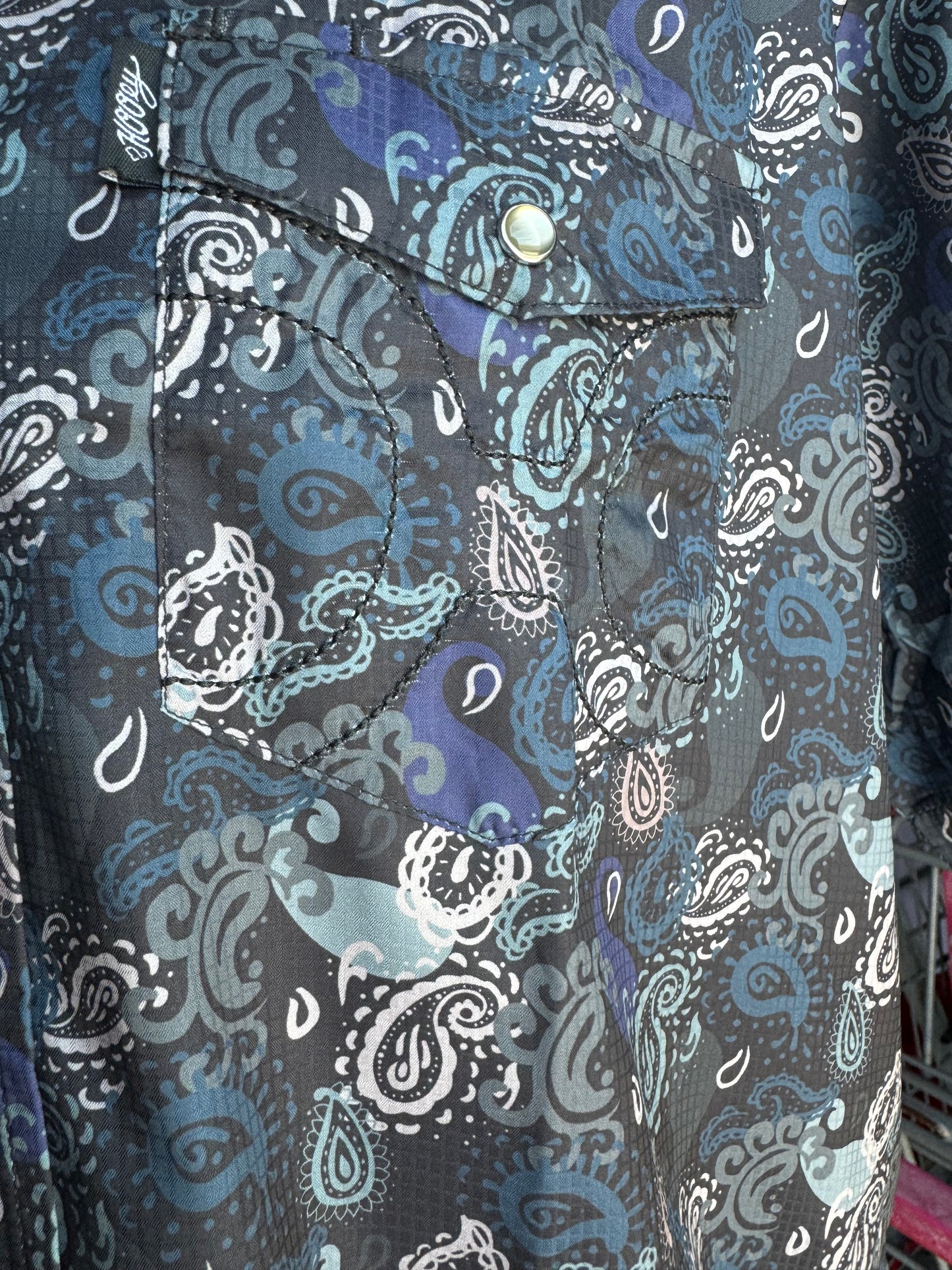 "SOL" BLACK/PAISLEY SHORT SLEEVE PEARL SNAP SHIRT