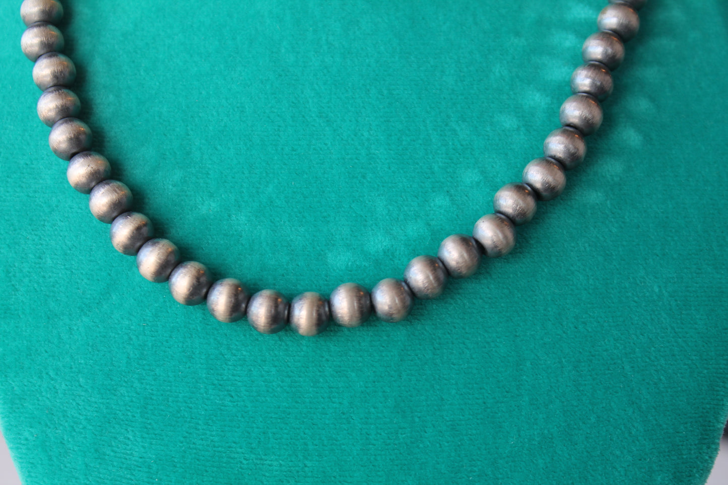 Navajo Pearl Strand Necklace 12mm