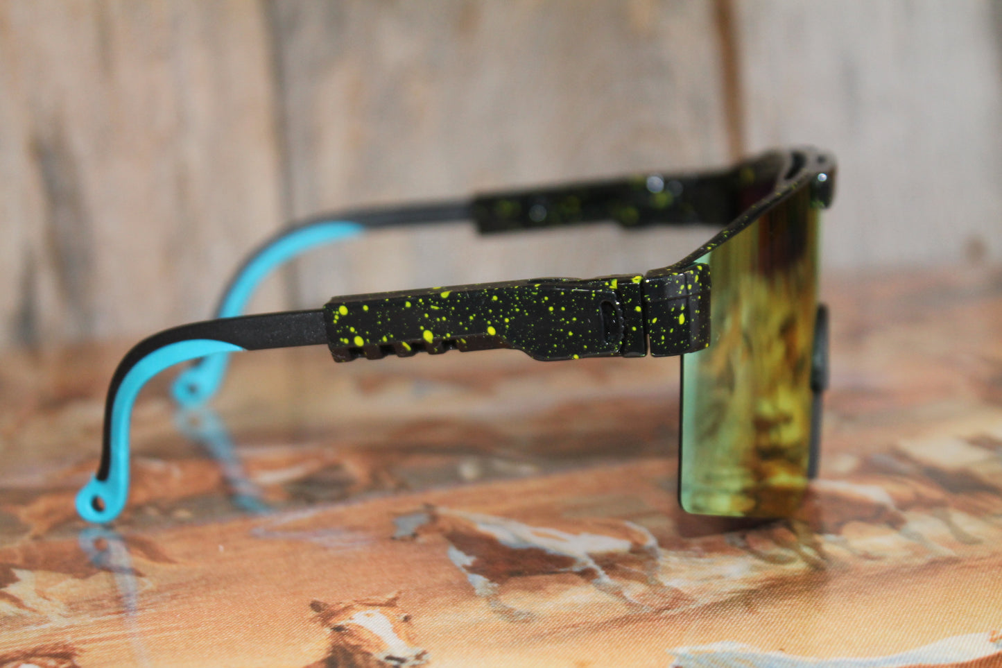 Lost Calf Mullet Sunglasses-Y/BL/BL