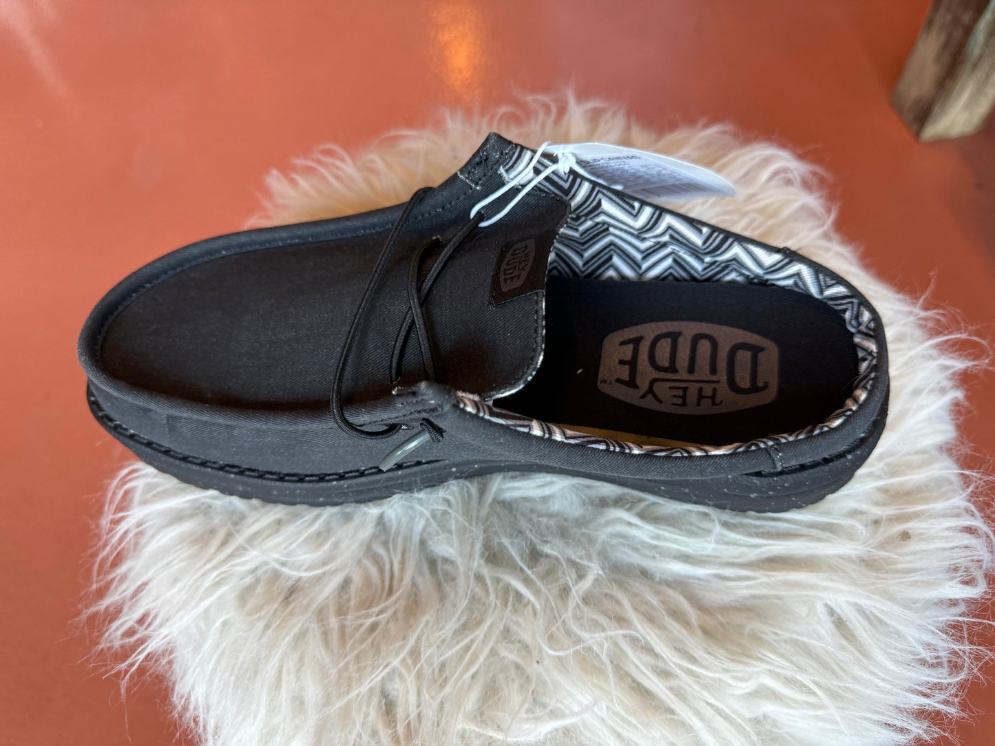 Wally Slip Stretch Canvas Black/Black