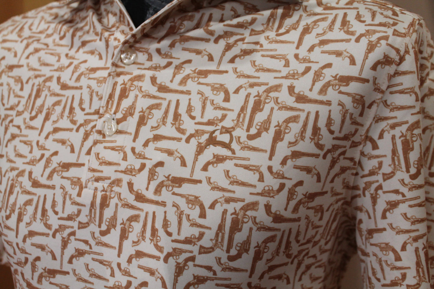 Men’s cinch cream Orange Gun Polo☑️