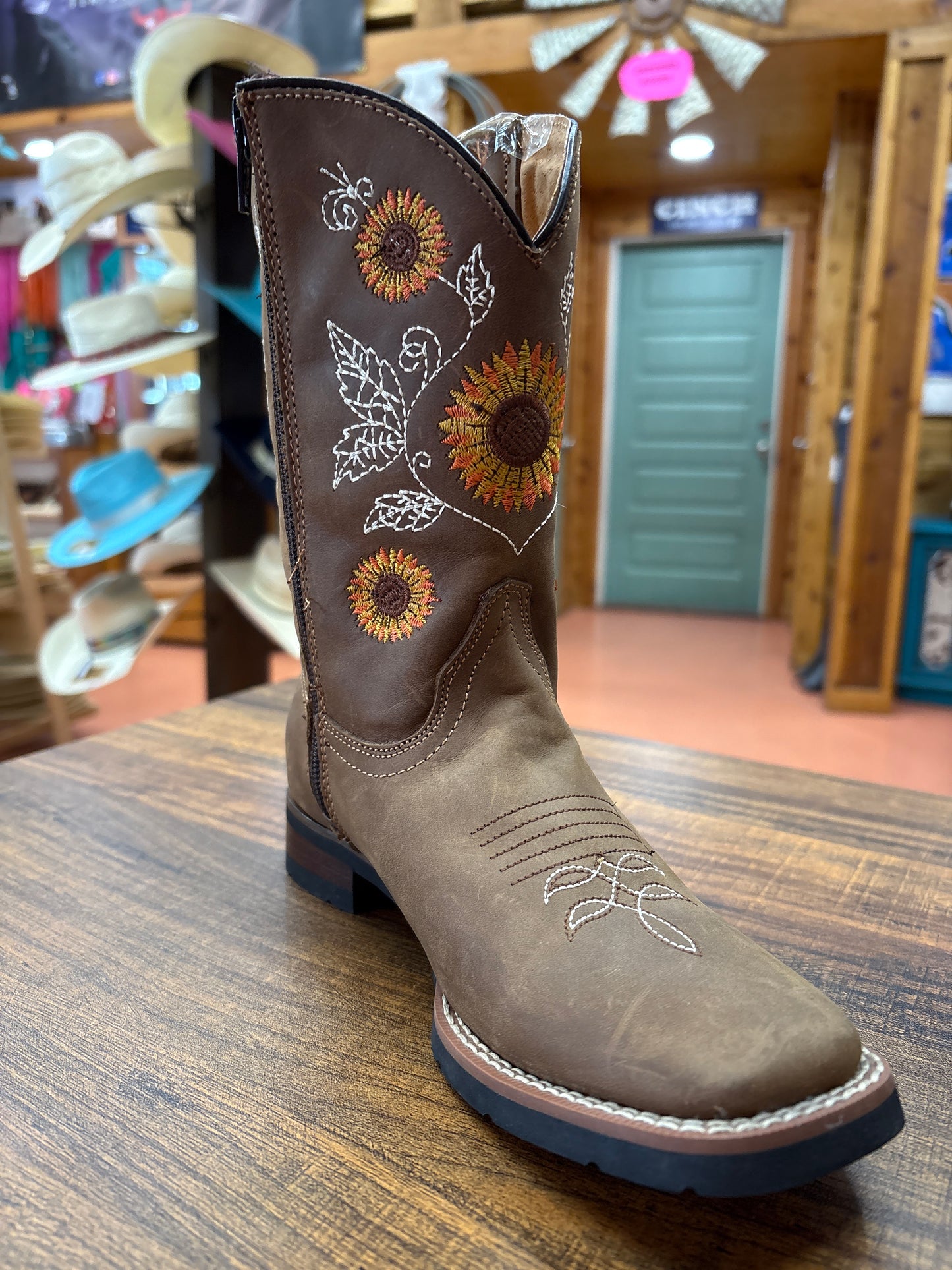 Alfa Sunflower Boots
