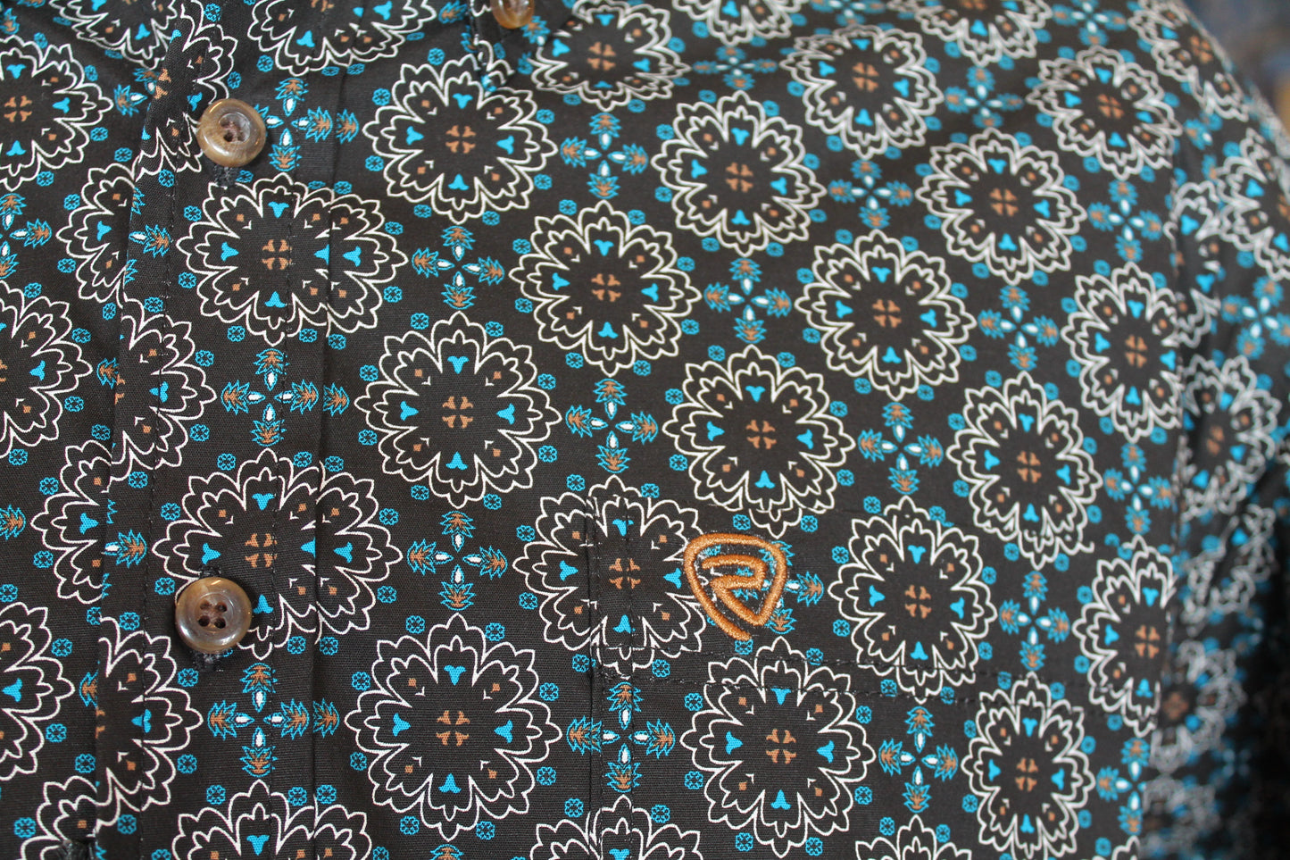 R&R Darrel Button Up- Black
