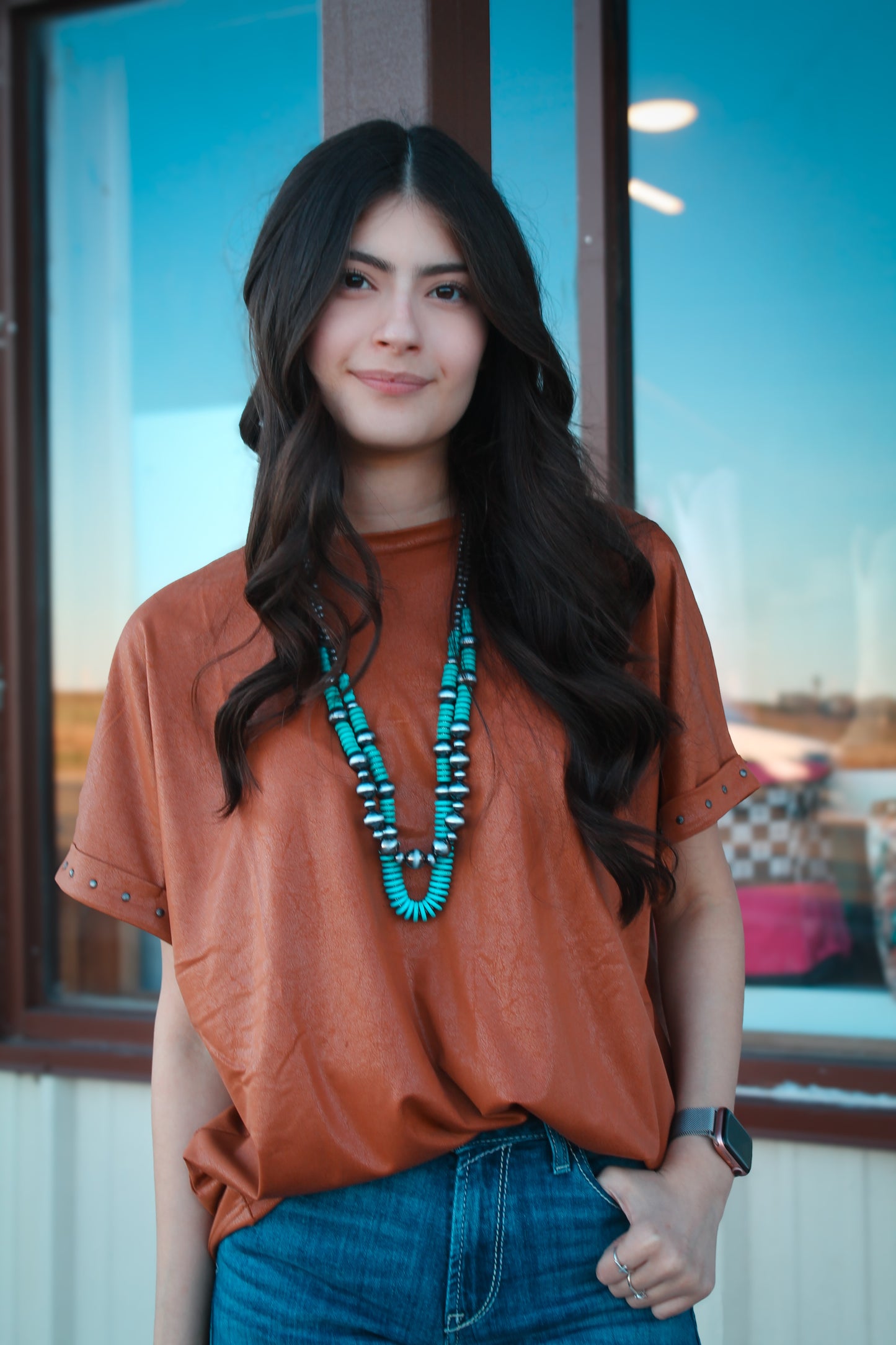Luxy Bucks Top- Tan