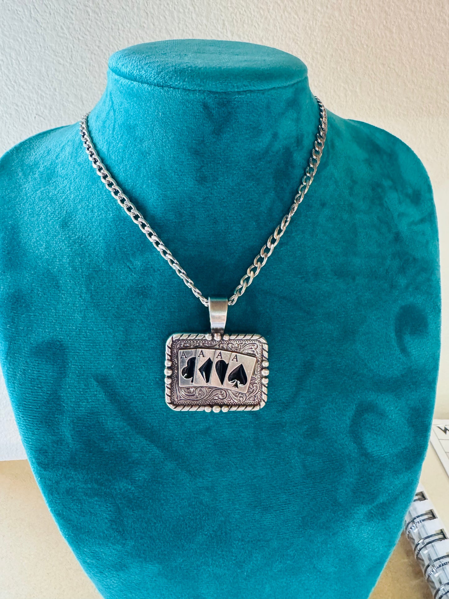 Silver Strike D47029 Men's 24" Rope Edge Aces Necklace