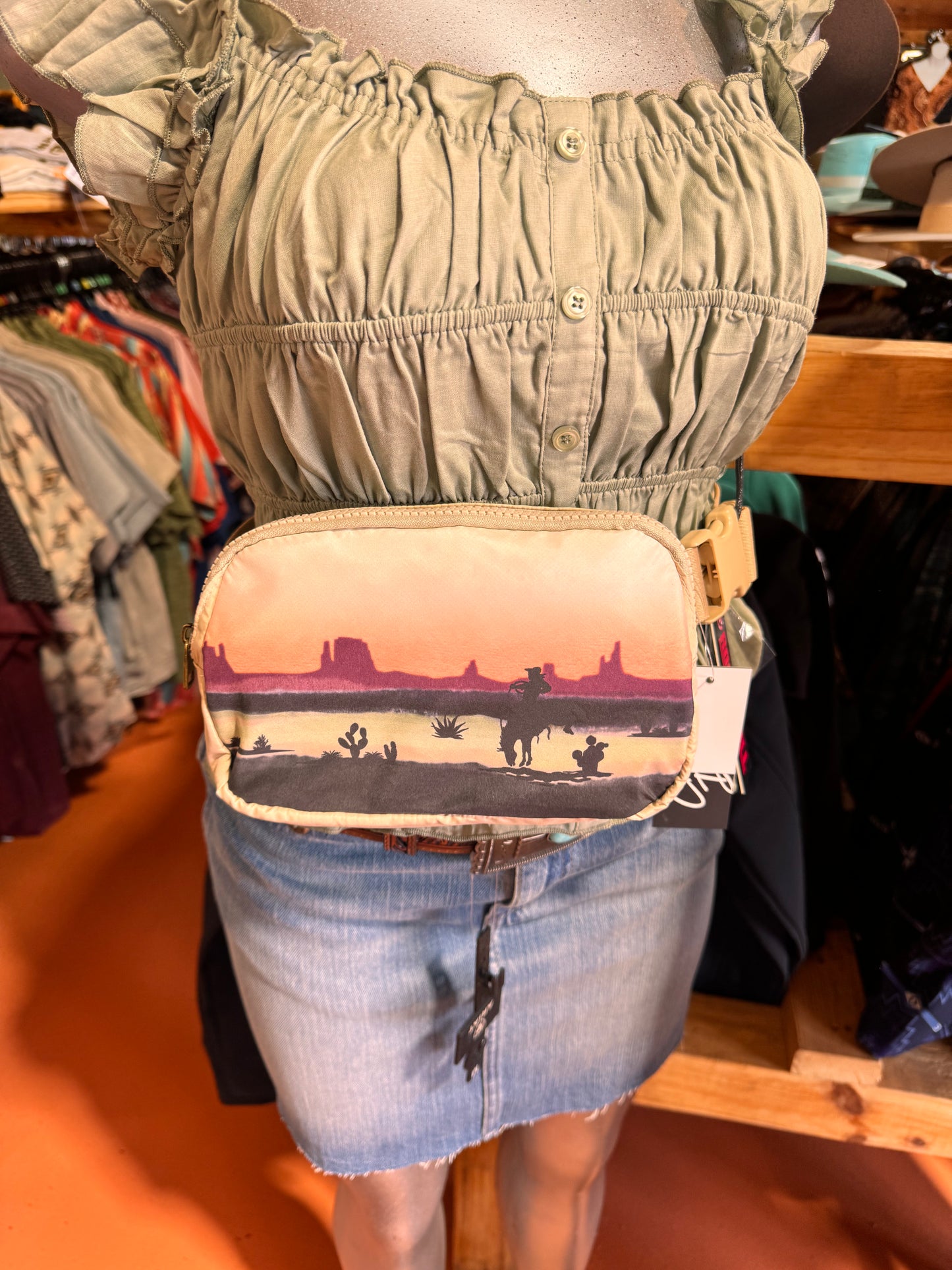 Women’s Desert Multi Belt Bag