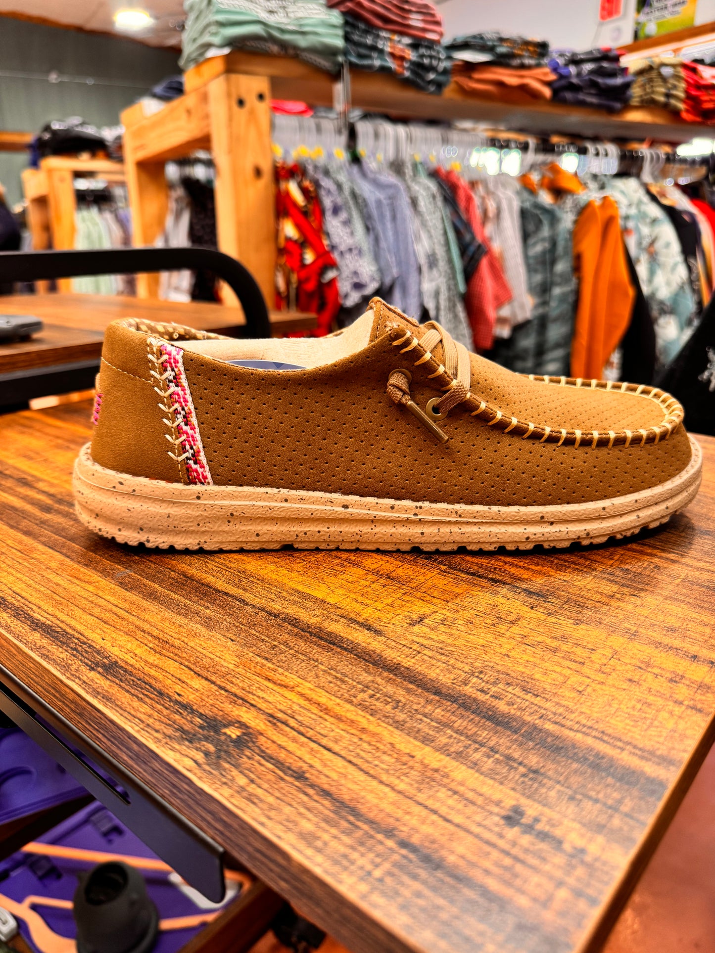 Wendy Classic Micro Perf Malt Brown