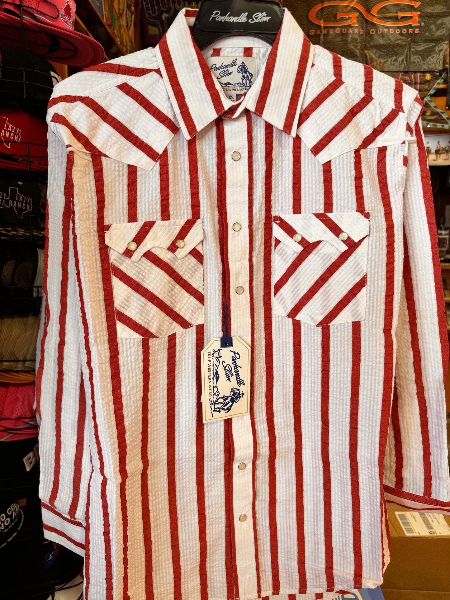 R&R Red stripe long sleeve snap 👕