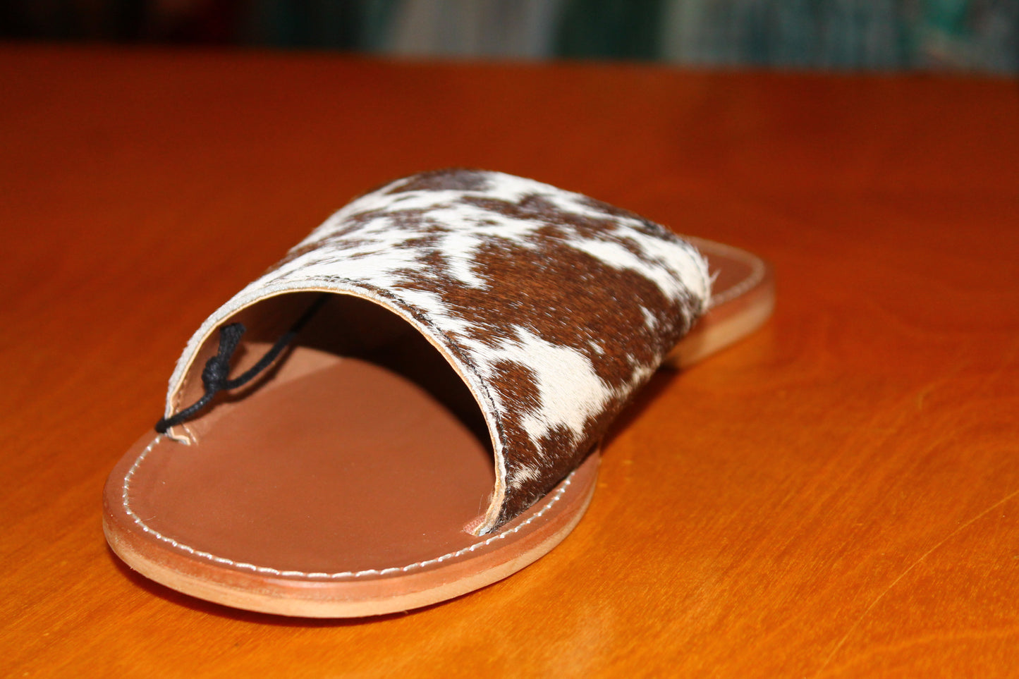 Kemma Hide Sandals - Light & Ebony
