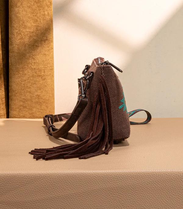 WG259-1834 Wrangler Embroidered Aztec Canvas Wristlet/Crossbody- Coffee
