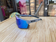 Load image into Gallery viewer, Roughhand &#39;Breacher Blue&#39; Sunglasses
