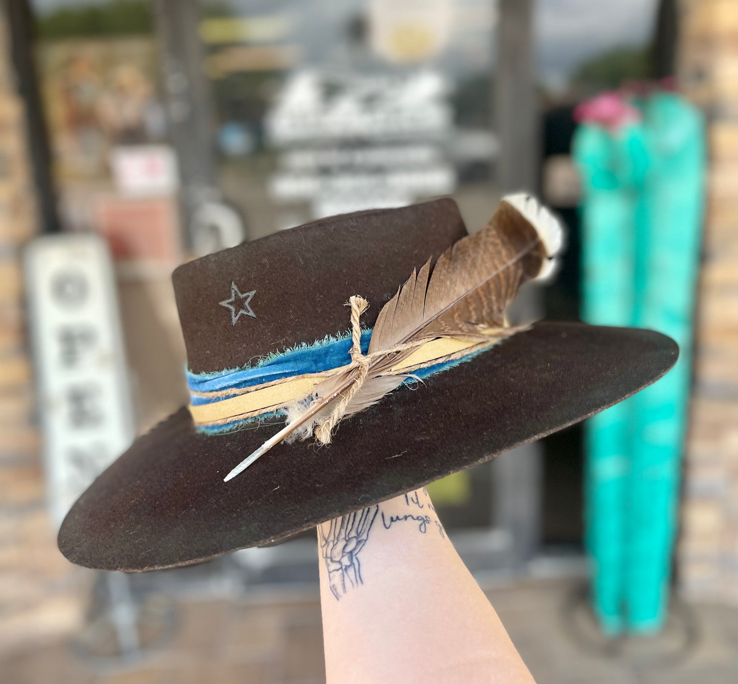 š¤ Leanna Hat