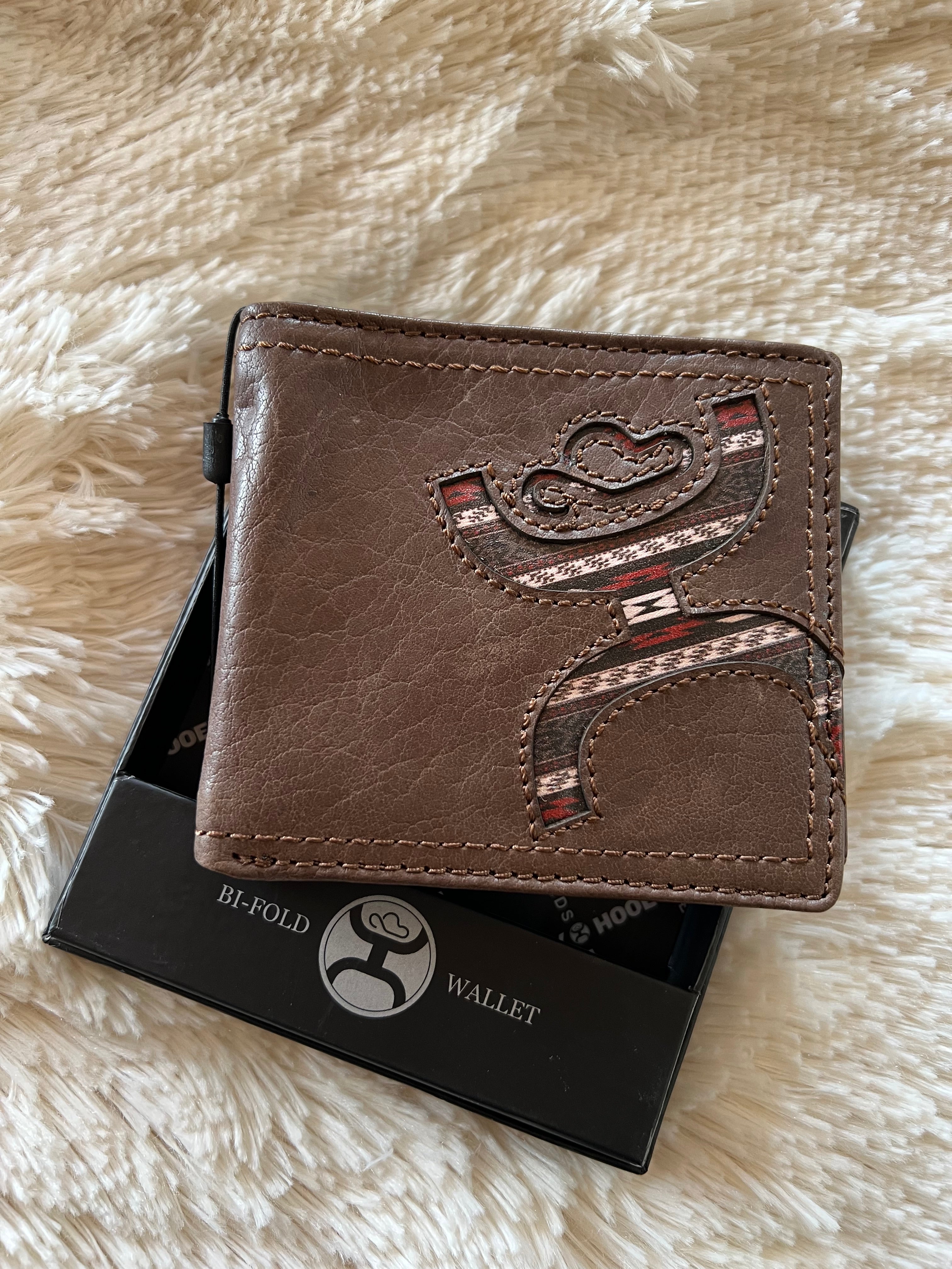 HOOEY Bi-Fold Leather Men's Wallet (Hands-Up - Nomad Print)