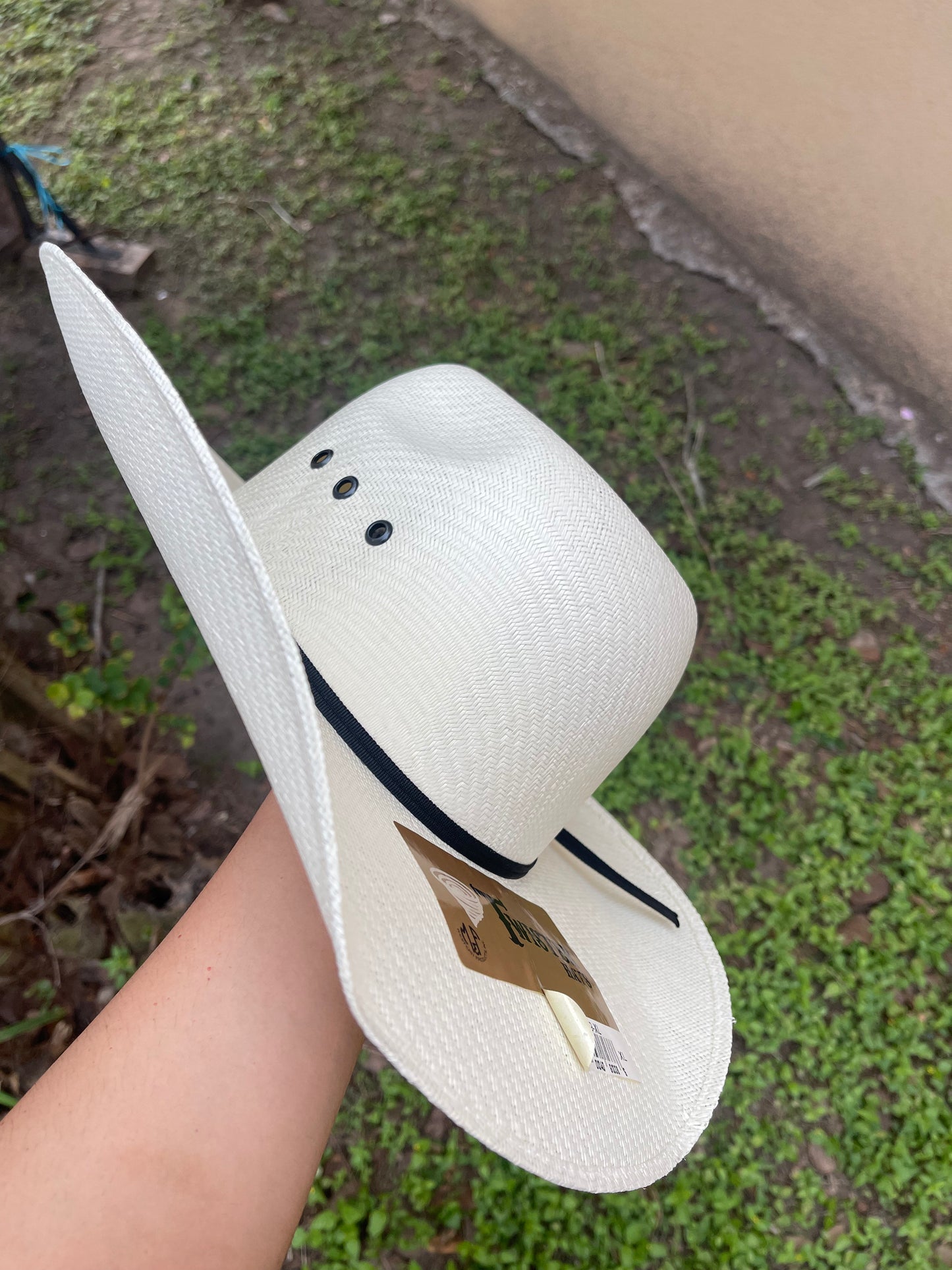 š¤ Kids Twister Hat Round