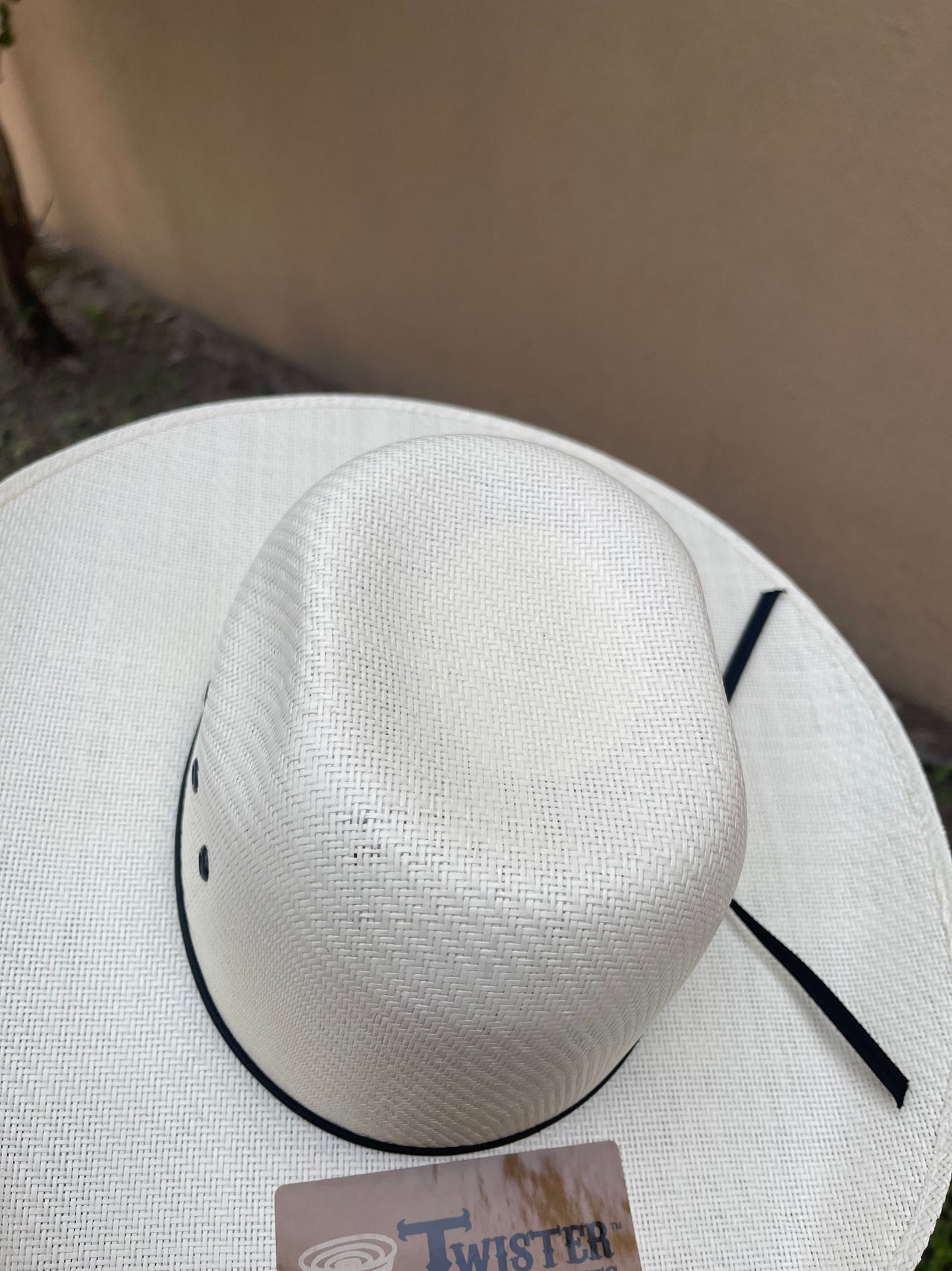 š¤ Kids Twister Hat Round