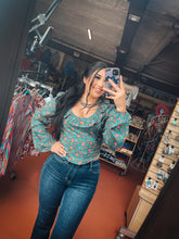 Load image into Gallery viewer, R&amp;R Women’s Sage Floral Top
