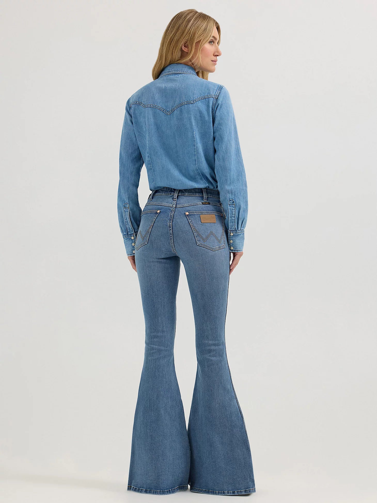 Lainey Wilson X Wrangler Daydream Flare Bell Bottoms