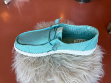 Load image into Gallery viewer, Wendy Stretch Canvas Turquoise
