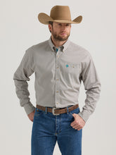 Load image into Gallery viewer, Wrangler Men&#39;s Bret Diamond L/s Button-up
