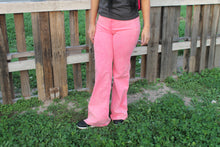 Load image into Gallery viewer, R&amp;R Women&#39;s Pink Acid Wash Jeans
