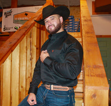 Load image into Gallery viewer, Ariat Classic Twill Black LS
