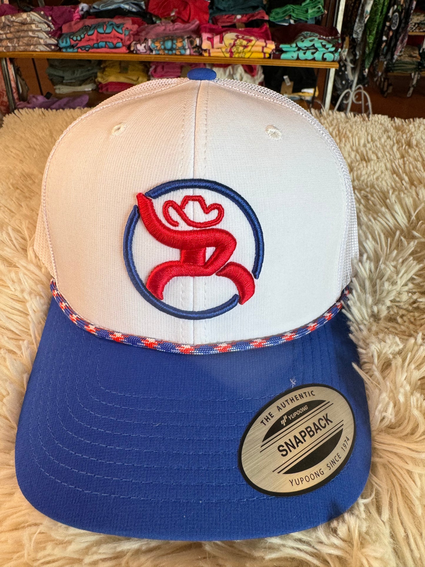 Strap Roughy White Hooey Cap 🧢