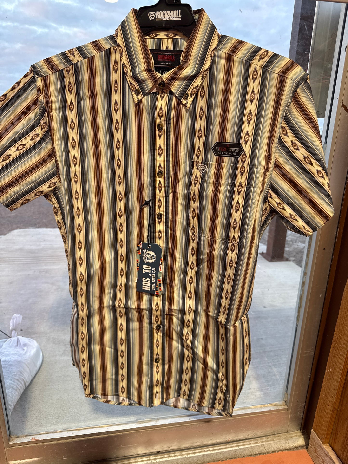 ROCK & ROLL MEN’S SERAPE STRIPE PRINTED DARK BROWN SHORT SLEEVE SHIRT
