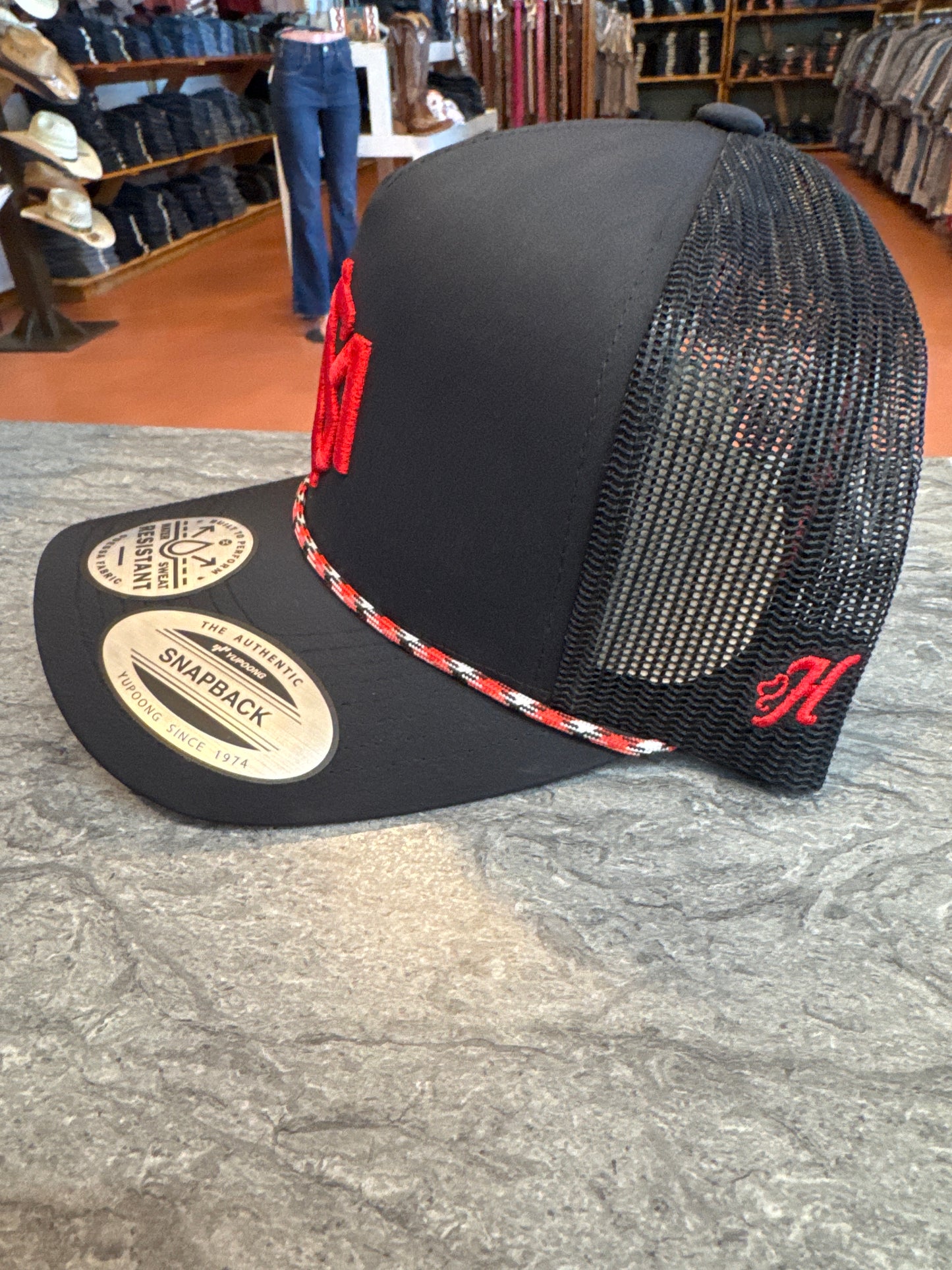 Hooey Shad Mayfield Blk/Red Cap