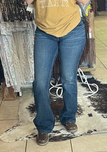 Load image into Gallery viewer, Wrangler Women&#39;s Retro Bootcut Jeans (Emma)
