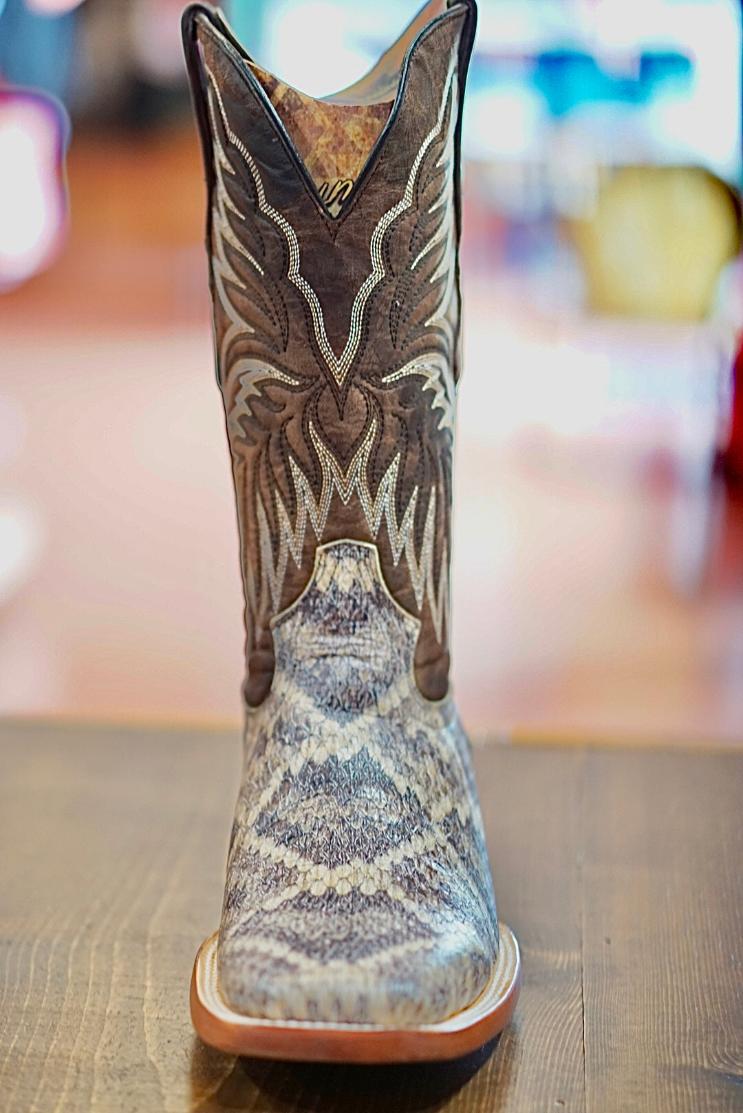 TannerMark Rattkesnake w/Toscana Pinon Top