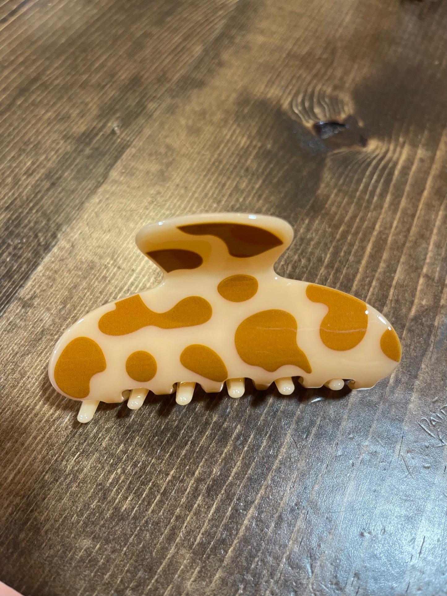 Jumbo Animal Print Hair Claw Clip
