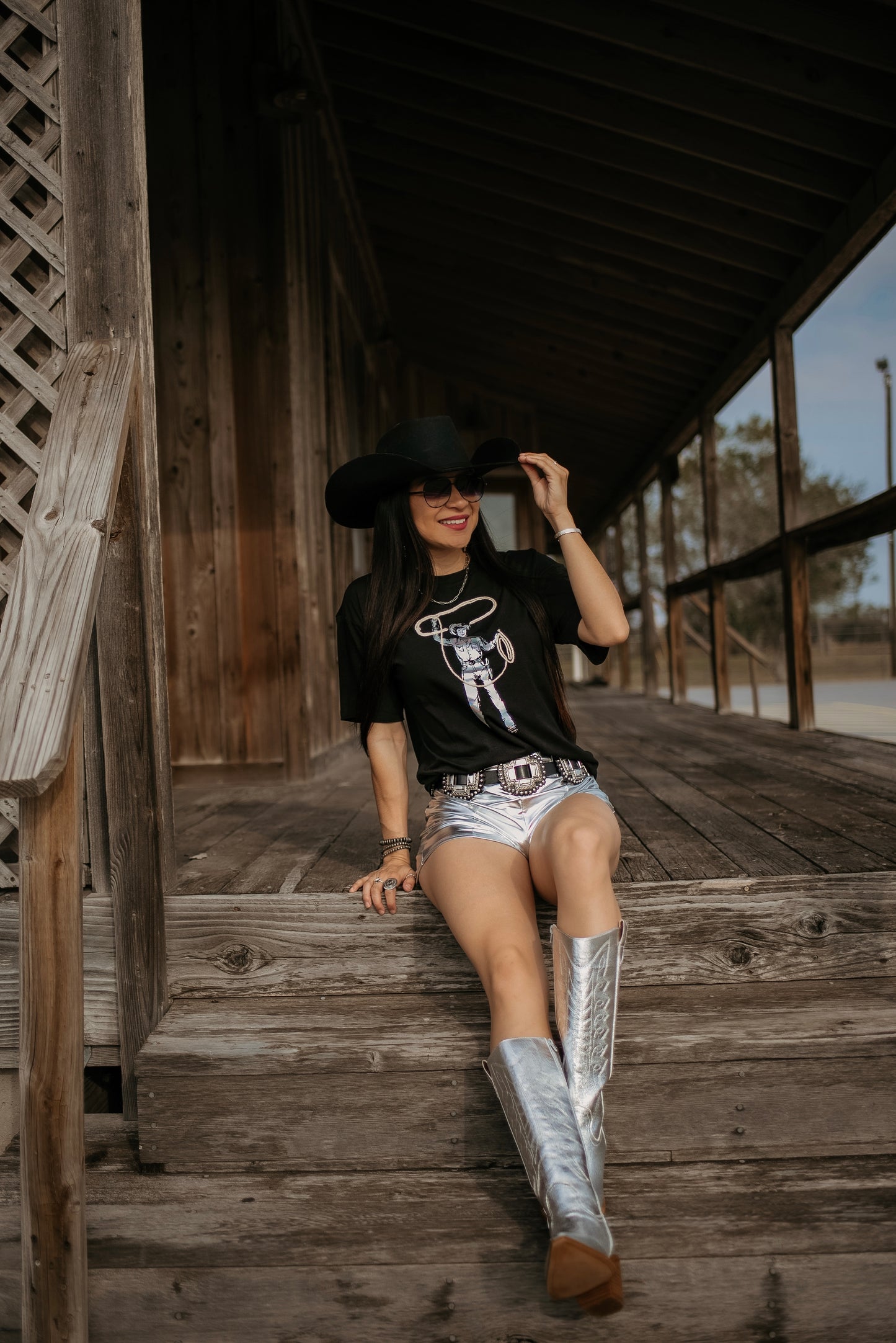 Holographic Roper