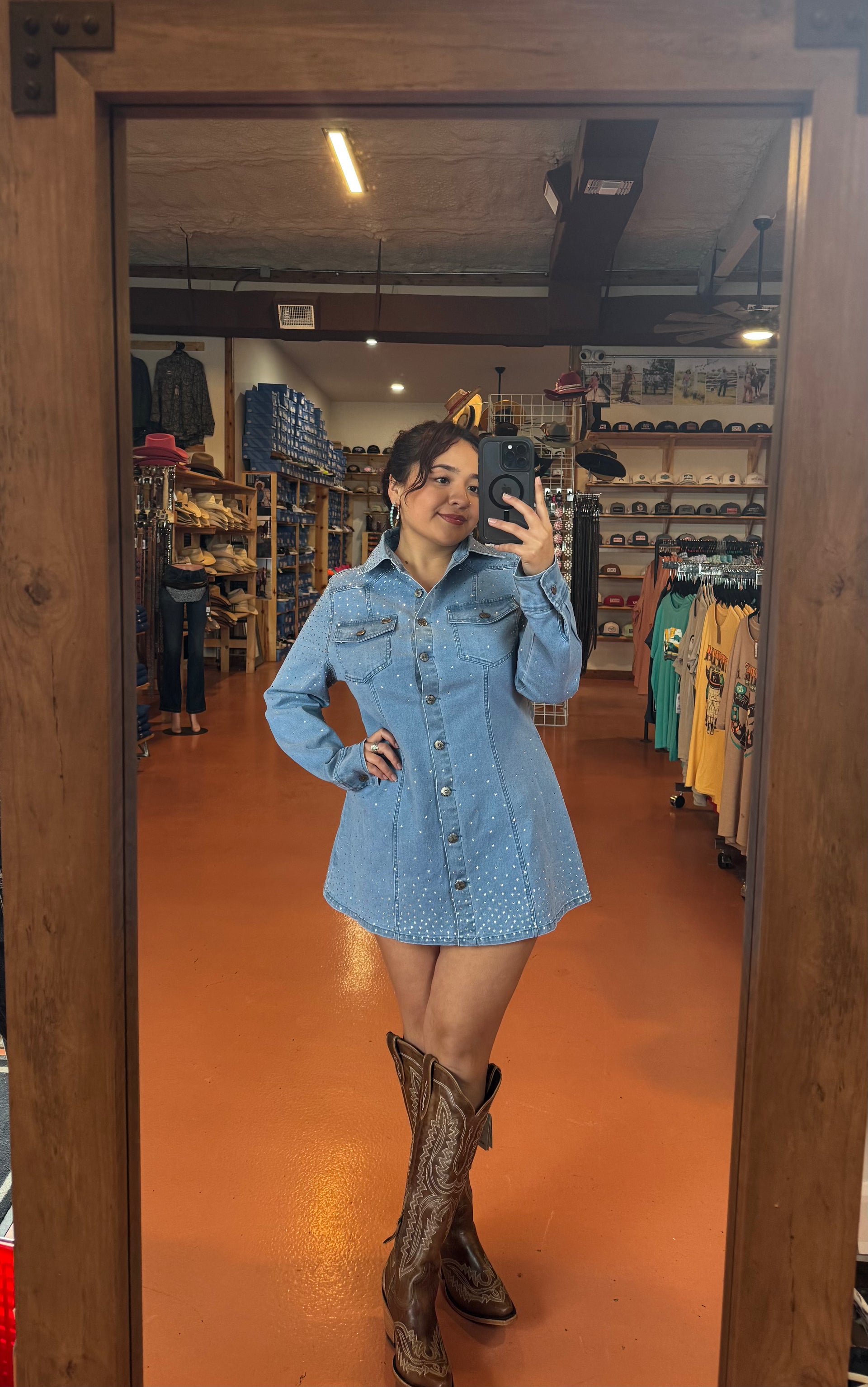 diamond denim dress – Triple A Farm & Ranch, LLC Vince Women's Mid-Rise Pintuck Unique diamond ribbon detail feature_Low V-Neck Material:Solid Rubberwood, Plywood, Metal