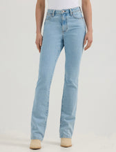 Load image into Gallery viewer, Wrangler Women’s Retro Bailey Boot Cut
