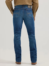 Load image into Gallery viewer, MEN&#39;S WRANGLER® 20X® NO. 42 VINTAGE BOOTCUT JEAN
