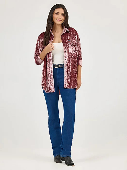 WOMEN'S WRANGLER BOYFRIEND FIT BUTTON-DOWN VELVET TOP