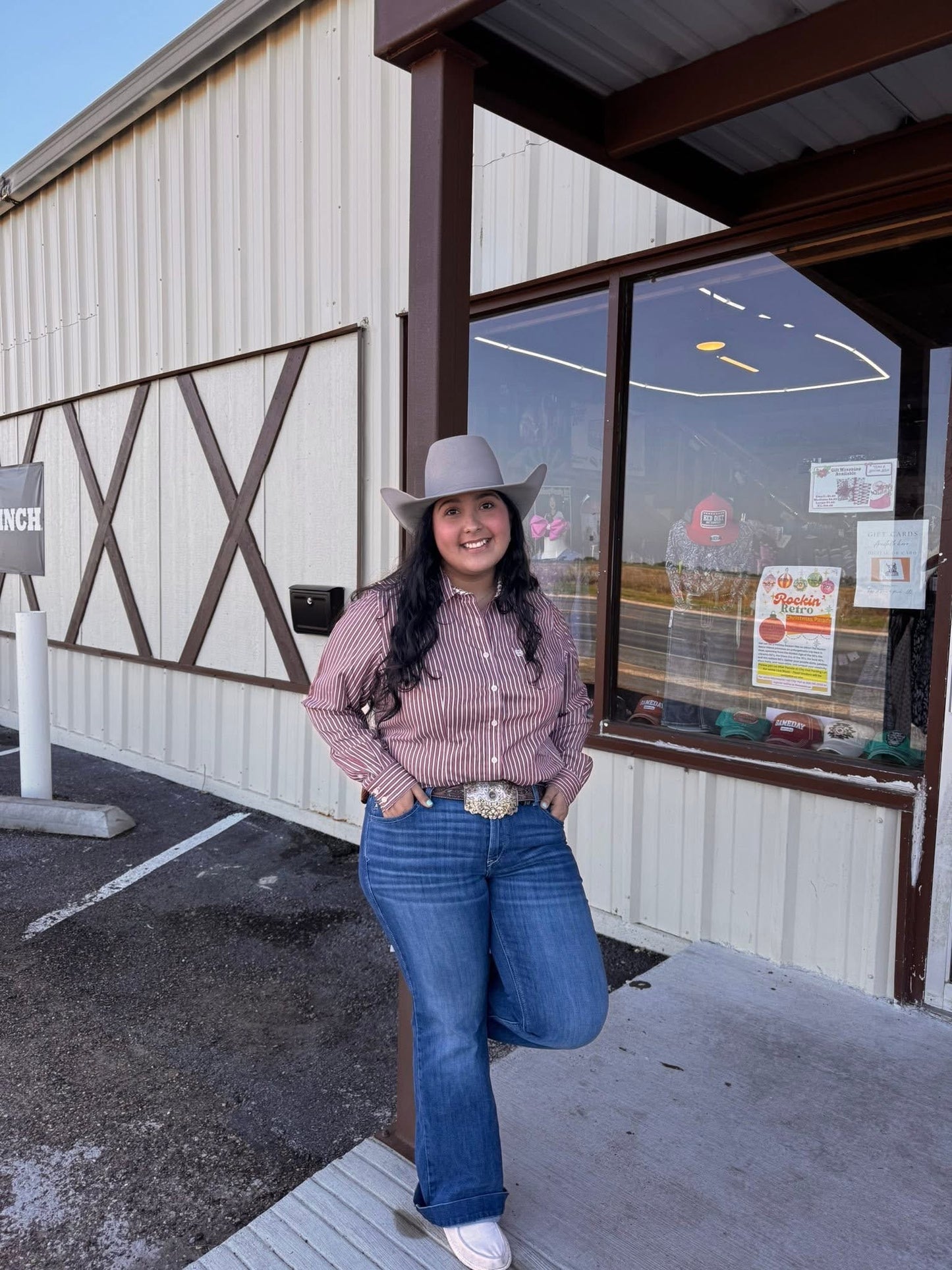 Cinch women’s red stripe shirt