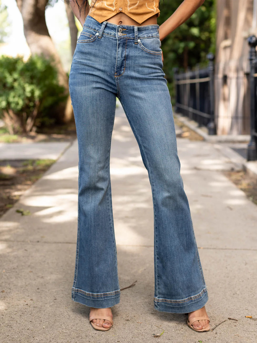Judy Blue HW Tummy Control Flare Fit Jeans