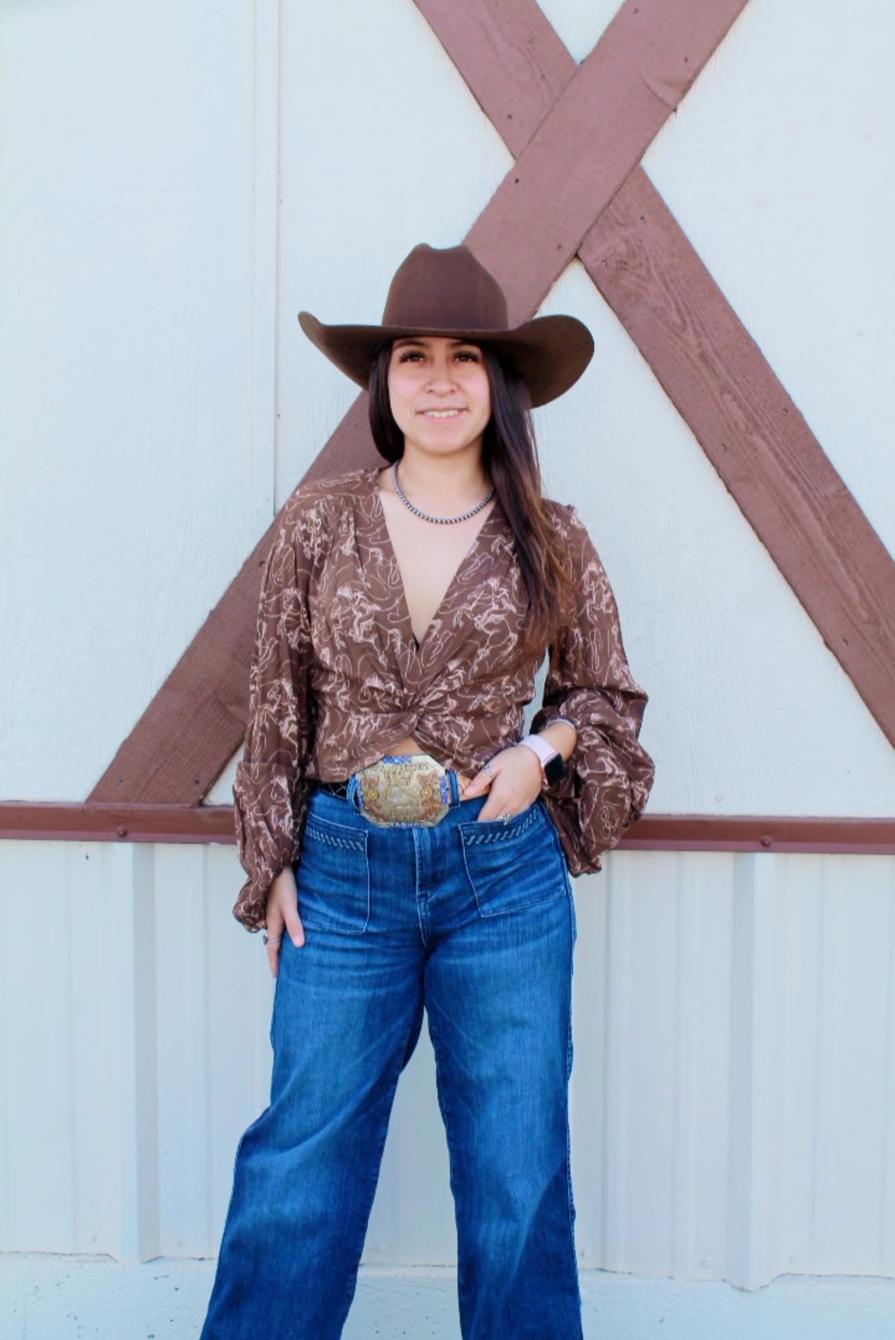 ROCK & ROLL WOMENS FLORAL HORSESHOE BROWN BLOUSE