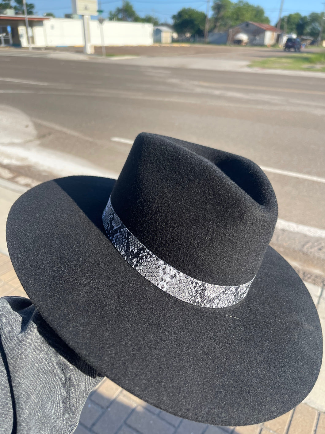 Youth Black Snake Print Hat