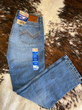 Load image into Gallery viewer, Men&#39;s Wrangler 20X Vintage Boot Jeans
