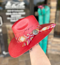Load image into Gallery viewer, Abigail Hat
