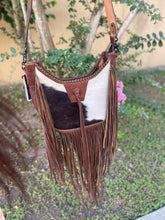 Load image into Gallery viewer, Cowhide &amp; Fringe American Darling Purse
