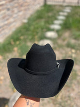 Load image into Gallery viewer, Justin Black Felt Hat
