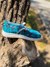 Load image into Gallery viewer, Blue Leopard Bull Slip-ons
