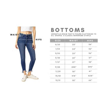 Load image into Gallery viewer, Mid Rise Ankle Denim Black Jeans
