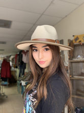 Load image into Gallery viewer, Fall Felt Hats
