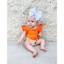 Load image into Gallery viewer, Little Roos Pure White Hair Bow
