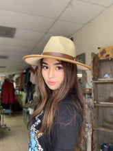 Load image into Gallery viewer, Fall Felt Hats
